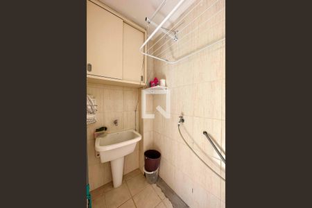 Casa à venda com 171m², 3 quartos e 2 vagas Casa à venda com 171m², 3 quartos e 2 vagasÁrea de Serviço