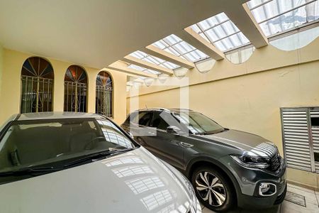 Casa à venda com 171m², 3 quartos e 2 vagas Casa à venda com 171m², 3 quartos e 2 vagasGaragem