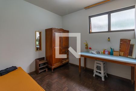 Casa à venda com 641m², 5 quartos e 10 vagas Casa à venda com 641m², 5 quartos e 10 vagasQuarto de Serviço 2