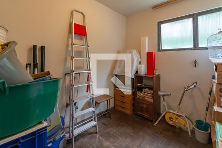 Casa à venda com 641m², 5 quartos e 10 vagas Casa à venda com 641m², 5 quartos e 10 vagasQuarto de Serviço 3