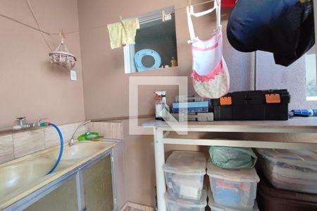 Casa para alugar com 299m², 4 quartos e 6 vagasÁrea de Serviço