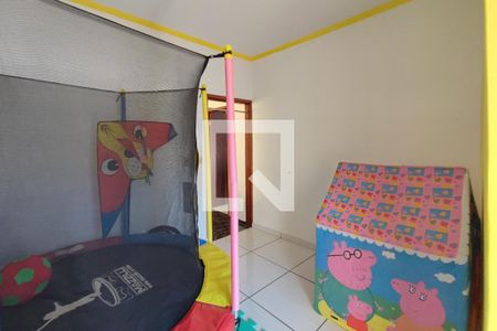 Casa para alugar com 299m², 4 quartos e 6 vagasQuarto Suíte 2