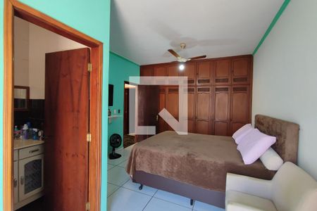 Casa para alugar com 299m², 4 quartos e 6 vagasQuarto Suíte 1