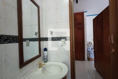 Casa para alugar com 299m², 4 quartos e 6 vagasBanheiro Suíte 3