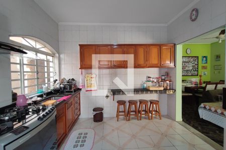 Casa para alugar com 299m², 4 quartos e 6 vagasCozinha