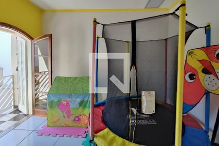 Casa para alugar com 299m², 4 quartos e 6 vagasQuarto Suíte 2