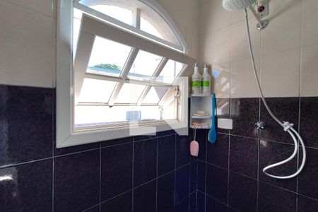 Casa para alugar com 299m², 4 quartos e 6 vagasBanheiro Suíte 1