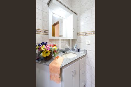 Casa à venda com 240m², 5 quartos e 2 vagas Casa à venda com 240m², 5 quartos e 2 vagasBanheiro da Suíte