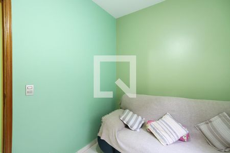 Casa à venda com 240m², 5 quartos e 2 vagas Casa à venda com 240m², 5 quartos e 2 vagasQuarto 3