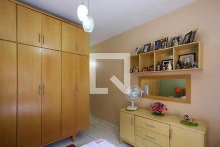 Casa à venda com 240m², 5 quartos e 2 vagas Casa à venda com 240m², 5 quartos e 2 vagasSuíte