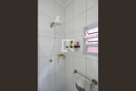 Casa à venda com 240m², 5 quartos e 2 vagas Casa à venda com 240m², 5 quartos e 2 vagasBanheiro 2