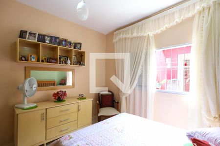 Casa à venda com 240m², 5 quartos e 2 vagas Casa à venda com 240m², 5 quartos e 2 vagasSuíte