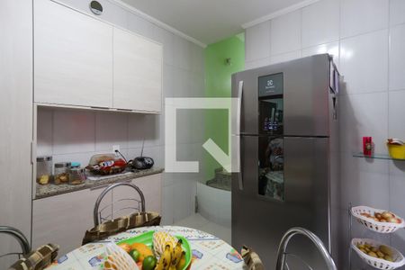Casa à venda com 240m², 5 quartos e 2 vagas Casa à venda com 240m², 5 quartos e 2 vagasCozinha