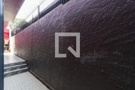 Casa à venda com 240m², 5 quartos e 2 vagas Casa à venda com 240m², 5 quartos e 2 vagasVista