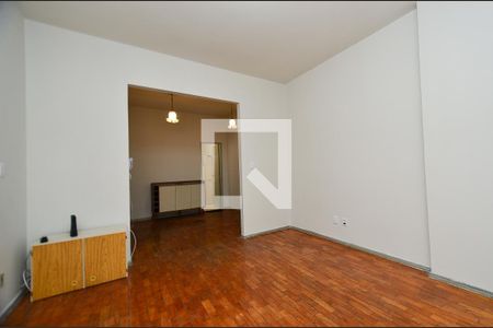 Sala de estar de apartamento para alugar com 2 quartos, 91m² em Centro, Belo Horizonte