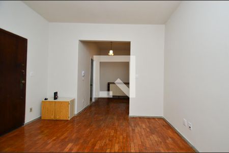 Sala de estar de apartamento para alugar com 2 quartos, 91m² em Centro, Belo Horizonte