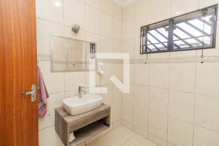 Casa à venda com 224m², 3 quartos e 3 vagas Casa à venda com 224m², 3 quartos e 3 vagasBanheiro