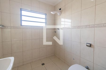Casa à venda com 224m², 3 quartos e 3 vagas Casa à venda com 224m², 3 quartos e 3 vagasBanheiro
