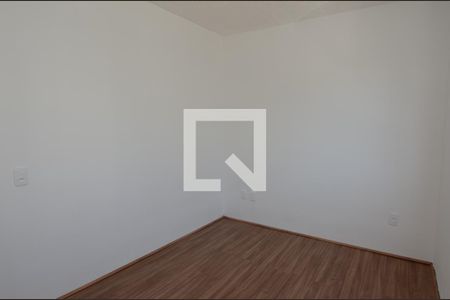 Quarto 1 de apartamento para alugar com 2 quartos, 43m² em Vargem Pequena, Rio de Janeiro