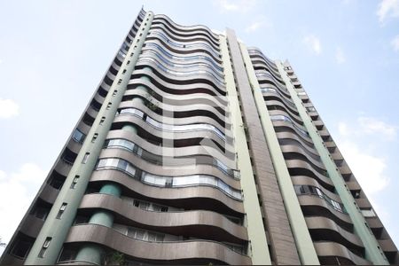 Apartamento à venda com 160m², 3 quartos e 2 vagasFachada