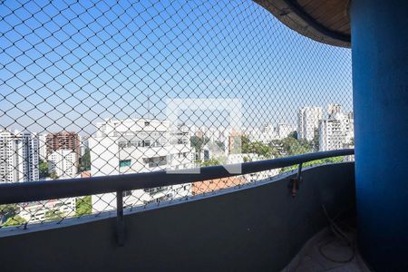 Apartamento à venda com 160m², 3 quartos e 2 vagas Apartamento à venda com 160m², 3 quartos e 2 vagasVaranda da Suíte 1