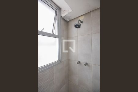 Apartamento à venda com 160m², 3 quartos e 2 vagas Apartamento à venda com 160m², 3 quartos e 2 vagasChuveiro do Banheiro