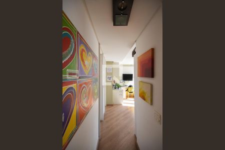 Apartamento à venda com 160m², 3 quartos e 2 vagas Apartamento à venda com 160m², 3 quartos e 2 vagasCorredor