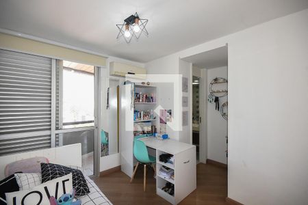 Apartamento à venda com 160m², 3 quartos e 2 vagas Apartamento à venda com 160m², 3 quartos e 2 vagasSuíte 1