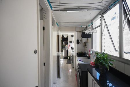 Apartamento à venda com 160m², 3 quartos e 2 vagas Apartamento à venda com 160m², 3 quartos e 2 vagasÁrea de Serviço