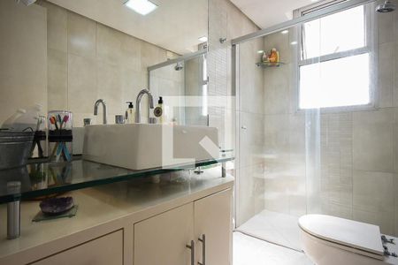 Apartamento à venda com 160m², 3 quartos e 2 vagas Apartamento à venda com 160m², 3 quartos e 2 vagasBanheiro