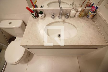 Apartamento à venda com 94m², 3 quartos e 2 vagasBanheiro Social