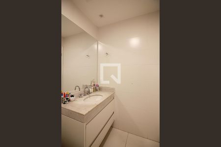 Apartamento à venda com 94m², 3 quartos e 2 vagasBanheiro Social