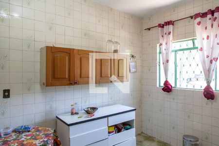 Casa à venda com 180m², 3 quartos e 2 vagasCozinha