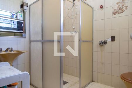 Casa à venda com 180m², 3 quartos e 2 vagasBanheiro