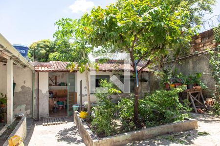 Casa à venda com 180m², 3 quartos e 2 vagasQuintal