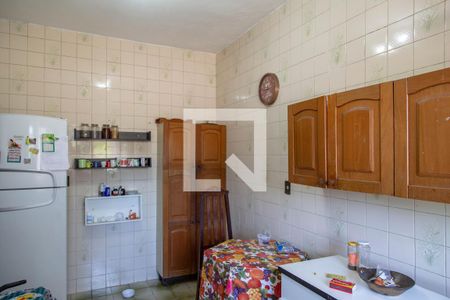 Casa à venda com 180m², 3 quartos e 2 vagasCozinha