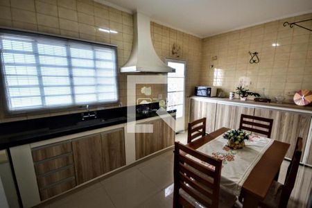 Casa à venda com 364m², 4 quartos e 4 vagas