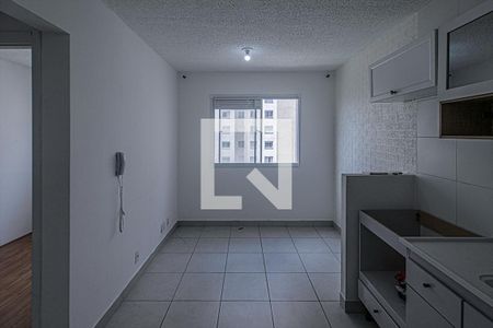 sala, cozinha e área de serviço compartilhadas_2 de apartamento para alugar com 2 quartos, 32m² em Parque Fongaro, São Paulo