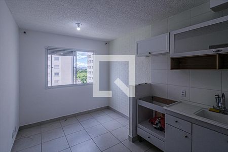 sala, cozinha e área de serviço compartilhadas_3 de apartamento para alugar com 2 quartos, 32m² em Parque Fongaro, São Paulo