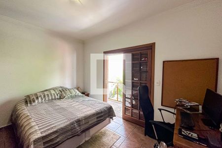 Casa à venda com 420m², 4 quartos e 4 vagas Casa à venda com 420m², 4 quartos e 4 vagasQuarto 4