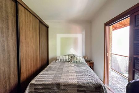 Casa à venda com 420m², 4 quartos e 4 vagas Casa à venda com 420m², 4 quartos e 4 vagasQuarto 4