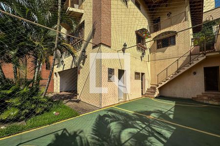 Casa à venda com 420m², 4 quartos e 4 vagas Casa à venda com 420m², 4 quartos e 4 vagasÁrea comum
