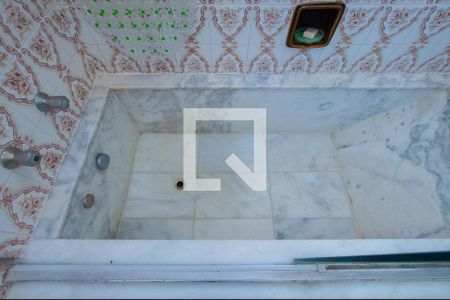 Casa à venda com 166m², 3 quartos e 2 vagas Casa à venda com 166m², 3 quartos e 2 vagasBanheiro da Suíte