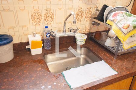 Casa à venda com 166m², 3 quartos e 2 vagas Casa à venda com 166m², 3 quartos e 2 vagasCozinha