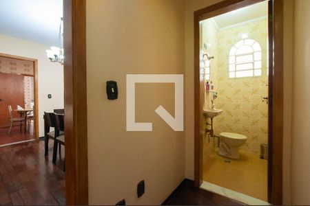 Casa à venda com 166m², 3 quartos e 2 vagas Casa à venda com 166m², 3 quartos e 2 vagasLavabo