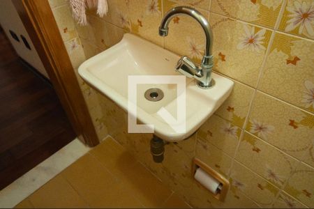 Casa à venda com 166m², 3 quartos e 2 vagas Casa à venda com 166m², 3 quartos e 2 vagasLavabo