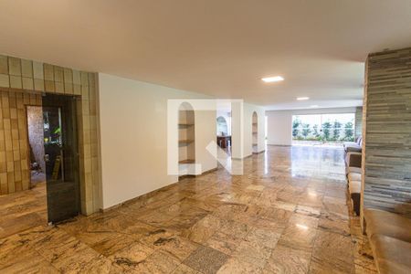 Apartamento à venda com 314m², 3 quartos e 3 vagas Apartamento à venda com 314m², 3 quartos e 3 vagasSalão de Festas