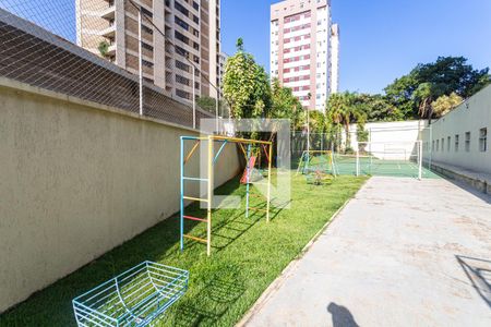 Apartamento à venda com 314m², 3 quartos e 3 vagas Apartamento à venda com 314m², 3 quartos e 3 vagasPlayground