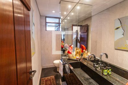 Apartamento à venda com 314m², 3 quartos e 3 vagas Apartamento à venda com 314m², 3 quartos e 3 vagasLavabo da Copa