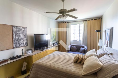 Apartamento à venda com 314m², 3 quartos e 3 vagas Apartamento à venda com 314m², 3 quartos e 3 vagasSuíte